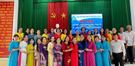 PHỤ NỮ PHƯỜNG AN HÒA TỔ CHỨC HỌP MẶT KỶ NIỆM 115 NĂM NGÀY QUỐC TẾ PHỤ NỮ 8/3 PHỤ NỮ PHƯỜNG AN HÒA TỔ CHỨC HỌP MẶT KỶ NIỆM 115 NĂM NGÀY QUỐC TẾ PHỤ NỮ 8/3
